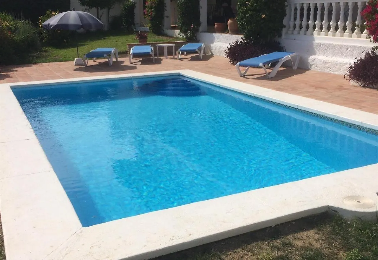 בנאלמדנה Andalusian Style Villa